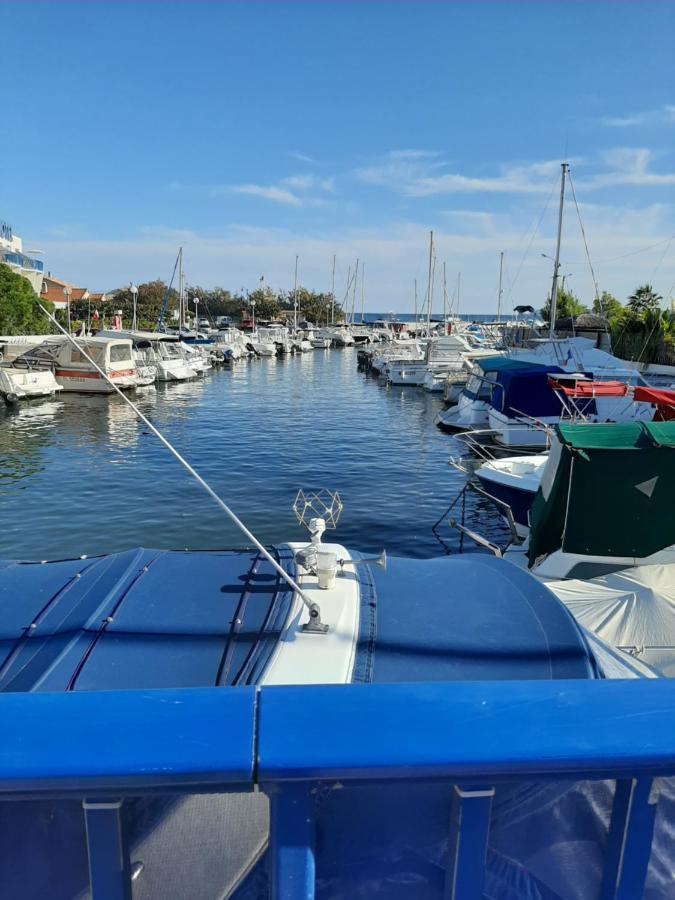 Les Iles D'Or Au Port De Hyeres Grand Studio Climatise Екстер'єр фото